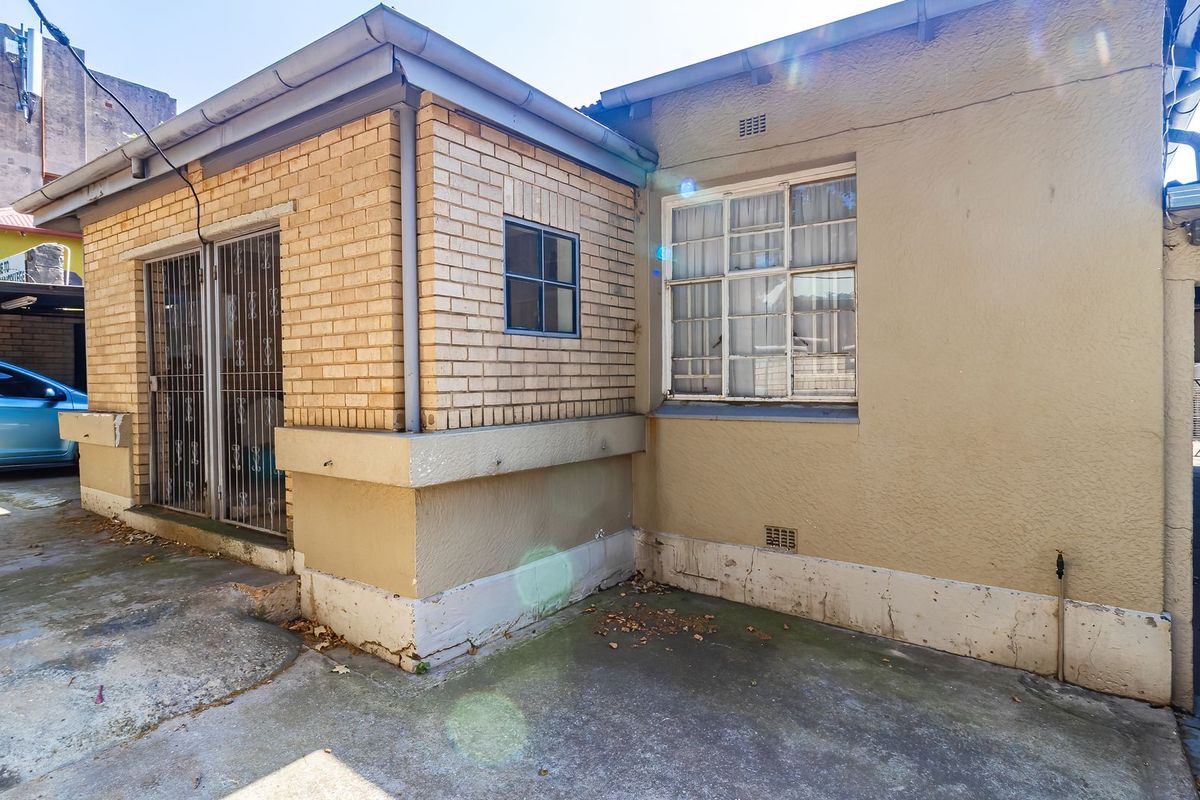 Fully Tenanted Income-Generating Semi-Detached Property – Malvern - Photo 2