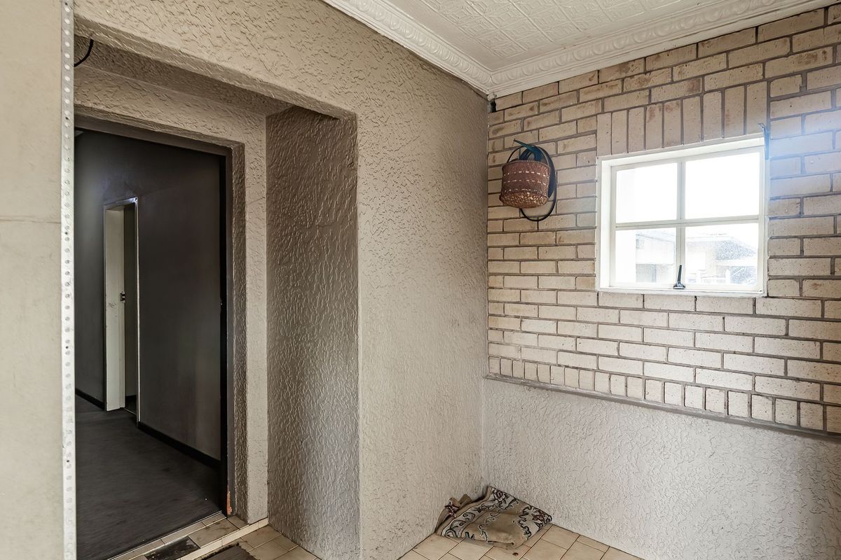 Fully Tenanted Income-Generating Semi-Detached Property – Malvern - Photo 4