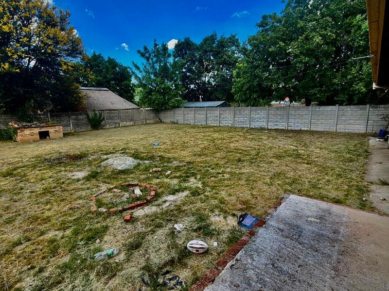 3 Bedroom House For Sale in La Hoff - Photo 4