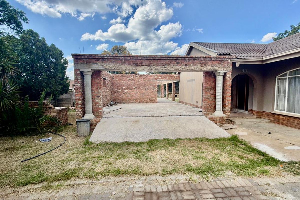 3 Bedroom House For Sale in La Hoff - Photo 5