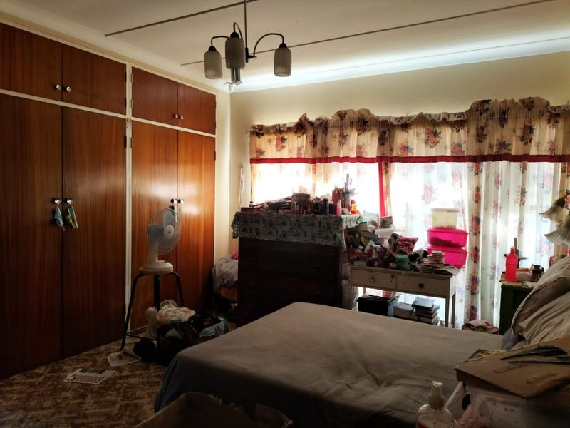 Charming Family Home in Meiringspark Ext 2 Close to Meiringspark Primary School - Photo 5