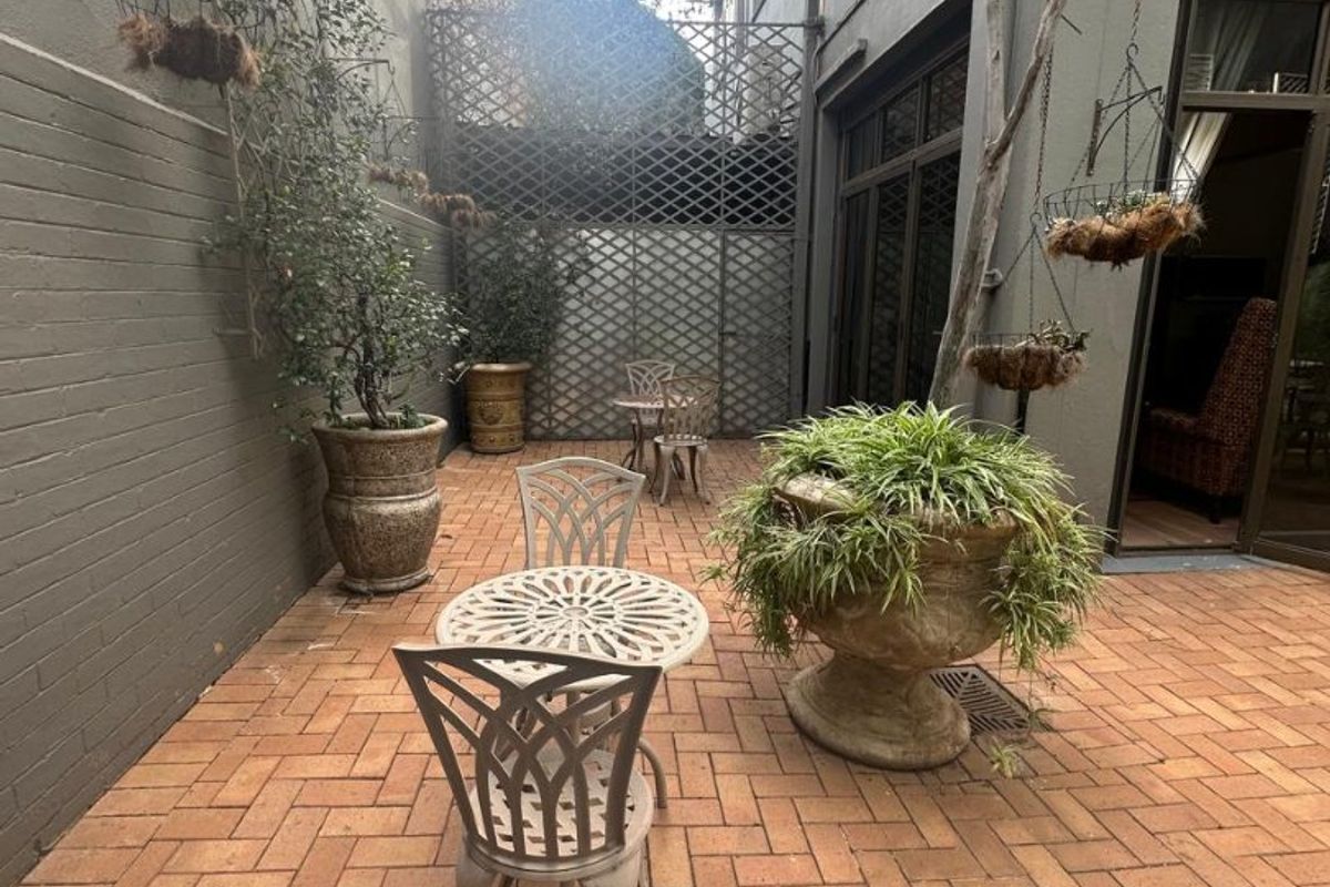 Stunning Modern and neat Commercial Property for Sale in Klerksdorp!!!! - Photo 5