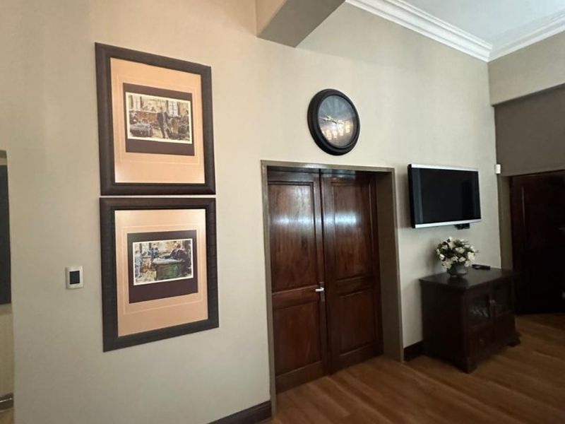 Stunning Modern and neat Commercial Property for Sale in Klerksdorp!!!! - Photo 8