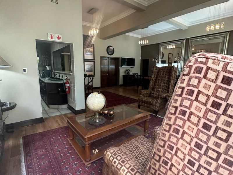 Stunning Modern and neat Commercial Property for Sale in Klerksdorp!!!! - Photo 6