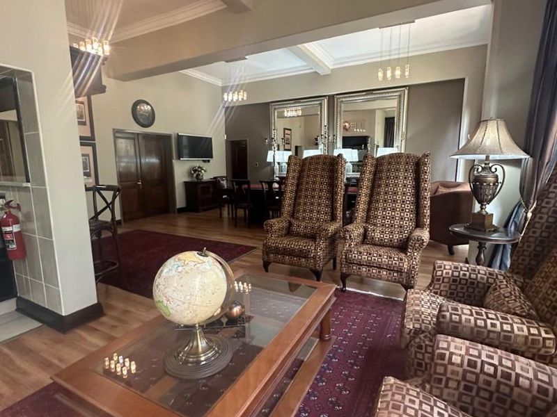 Stunning Modern and neat Commercial Property for Sale in Klerksdorp!!!! - Photo 2