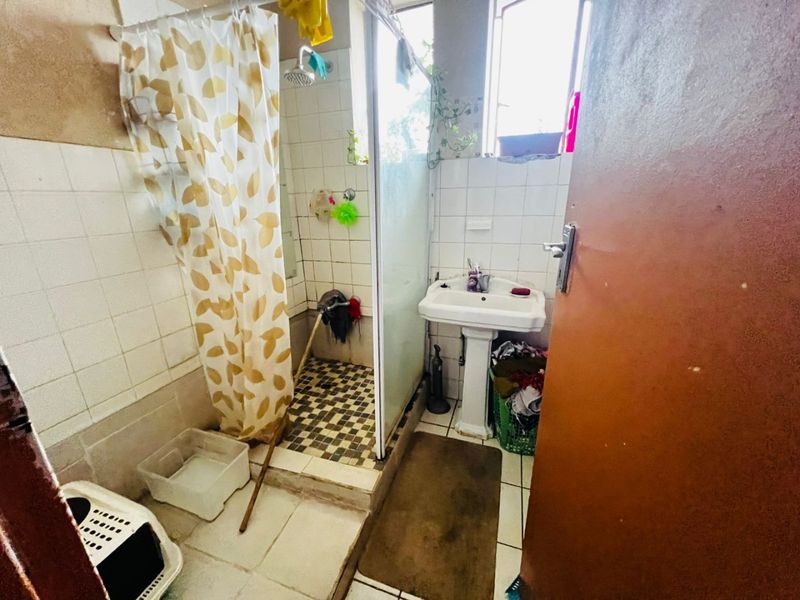 2.5 Bedroom Apartment For Sale in Sunnyside - Photo 5