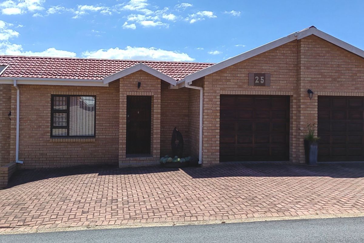 3 Bedroom House for Sale in Noorsekloof - Photo 3
