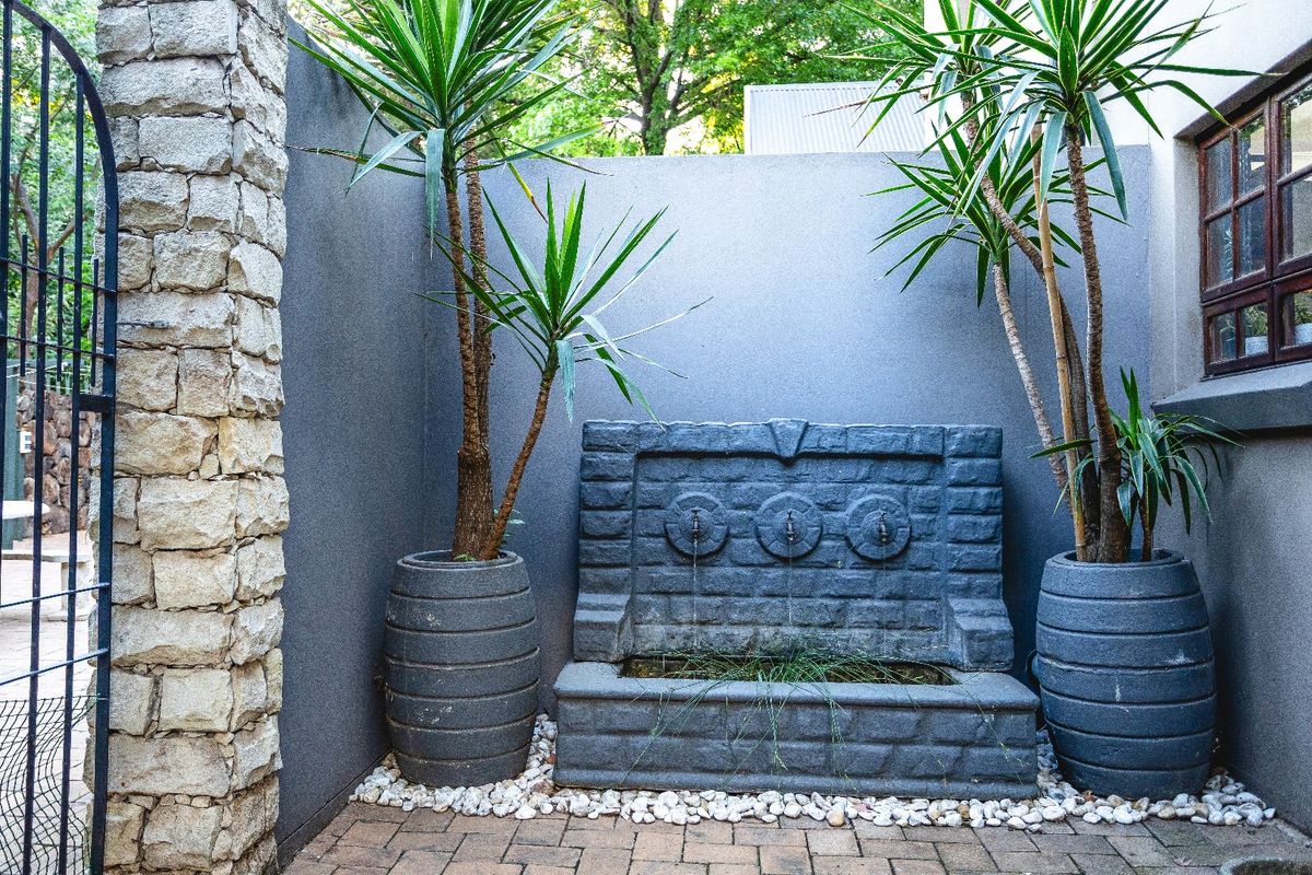 The Ultimate Entertainer’s Dream on the River in Henley on Klip! - Photo 4