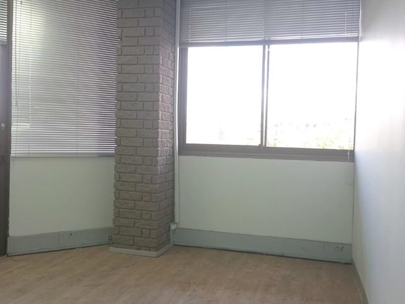 SMME Office Available in Centurion Central - Photo 9