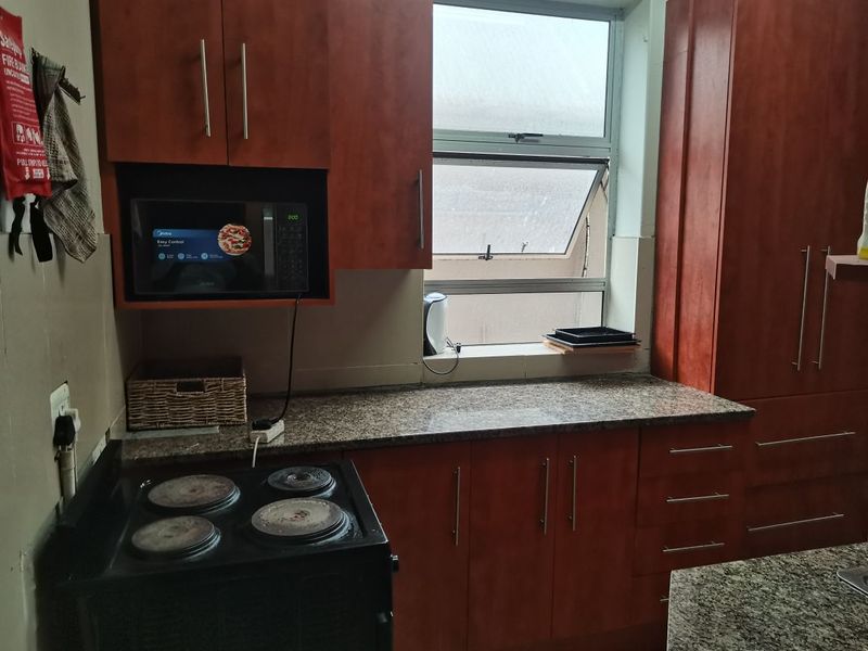 3 bedroom apartment for sale - Photo 6