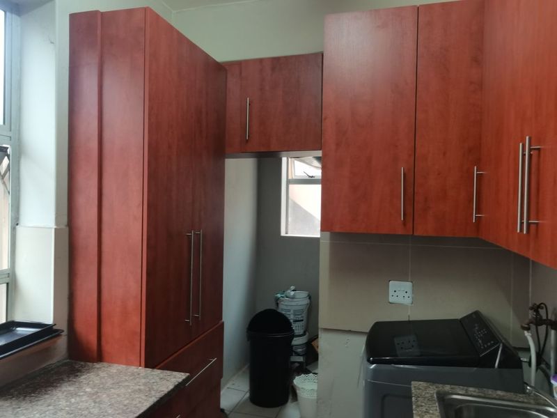 3 bedroom apartment for sale - Photo 7