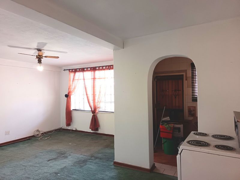 2 BEDROOM APARTMENT FOR SALE - Photo 5