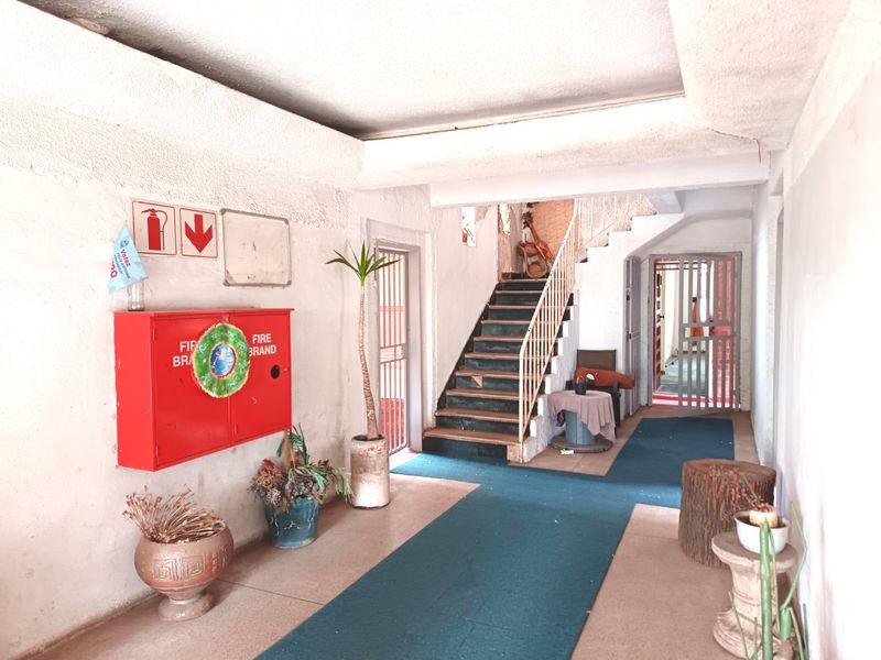 2 BEDROOM APARTMENT FOR SALE - Photo 2