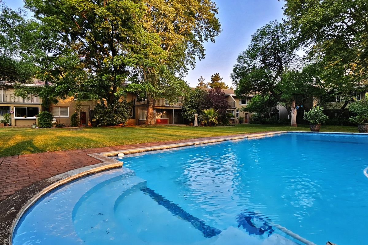 A spacious and immaculate duplex unit in Three Rivers Proper. - Photo 3