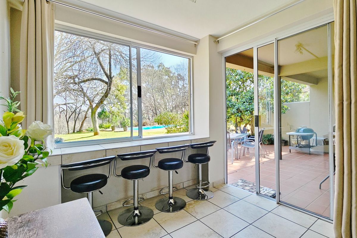 A spacious and immaculate duplex unit in Three Rivers Proper. - Photo 4