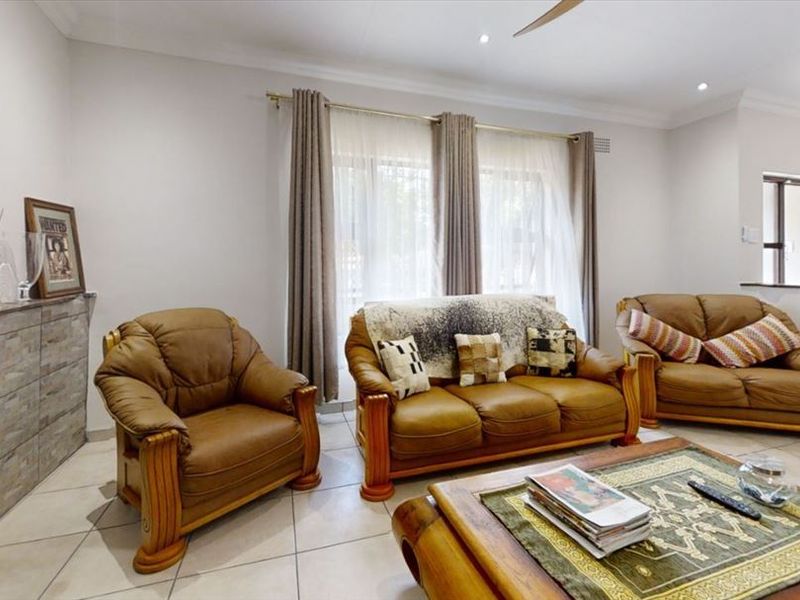 Modern Home with Stylish Comfort and Convenience - Photo 2