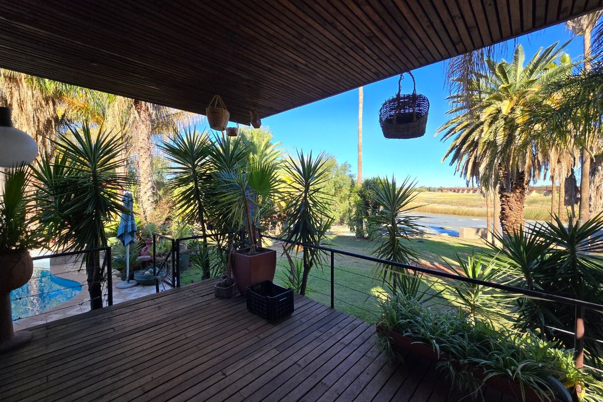 Elegant Riverside Escape on the Orange River - Middelpos, Upington - Photo 3