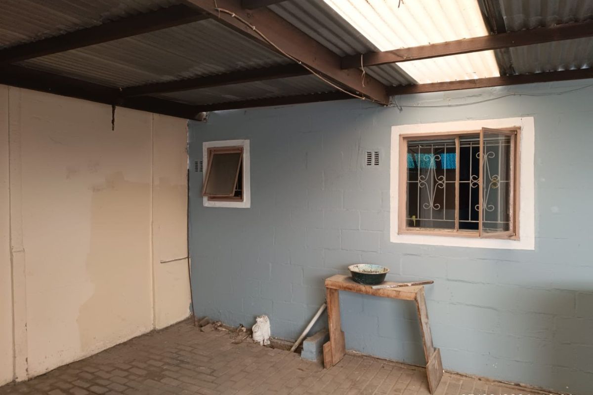 2 Bedroom house for sale in Wesbank - Photo 5