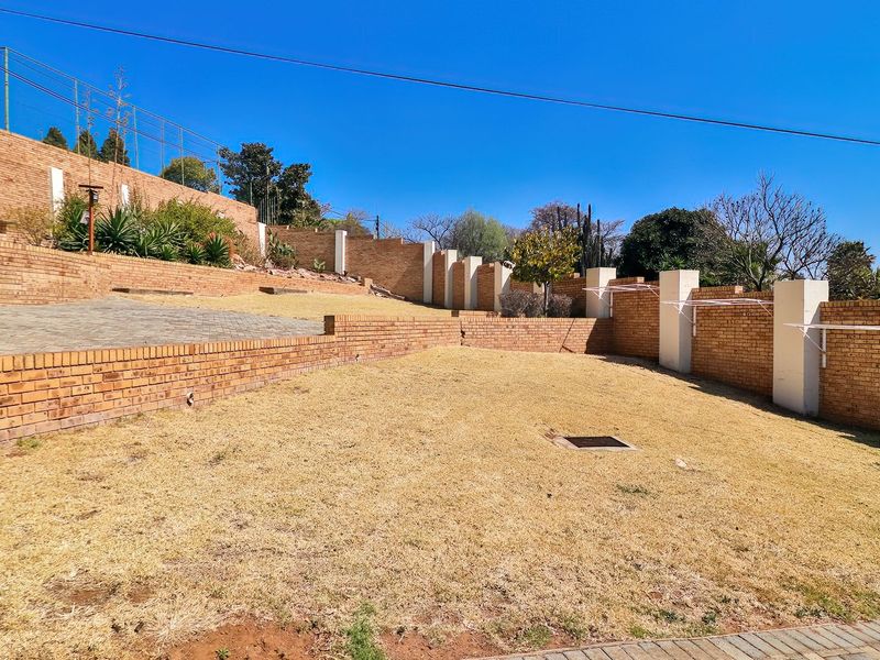 Stylish & Secure 3-Bedroom Flat – Perfect Family Living!  - Photo 9