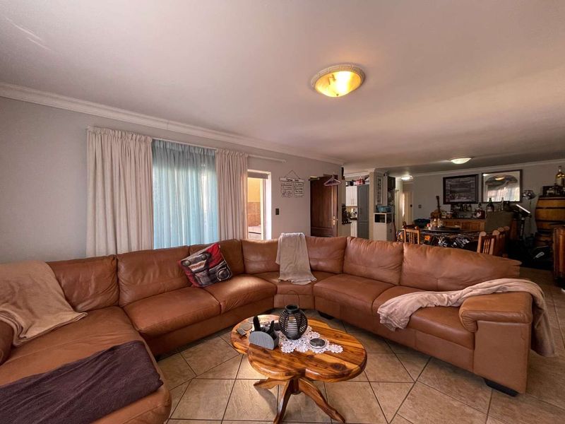 Townhouse in a Beautiful and Well Maintained Complex !!! - Photo 8