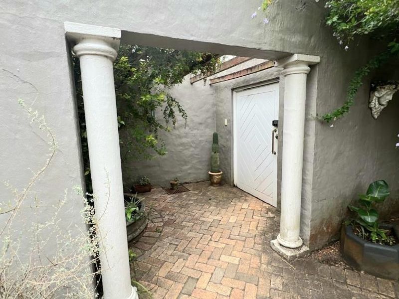 A business situated in a fantastic, popular area like this, does not come along often! - Photo 4