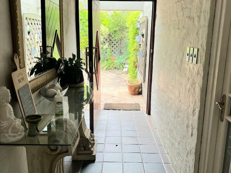 A business situated in a fantastic, popular area like this, does not come along often! - Photo 5