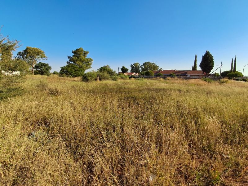 Corner stand - Photo 7