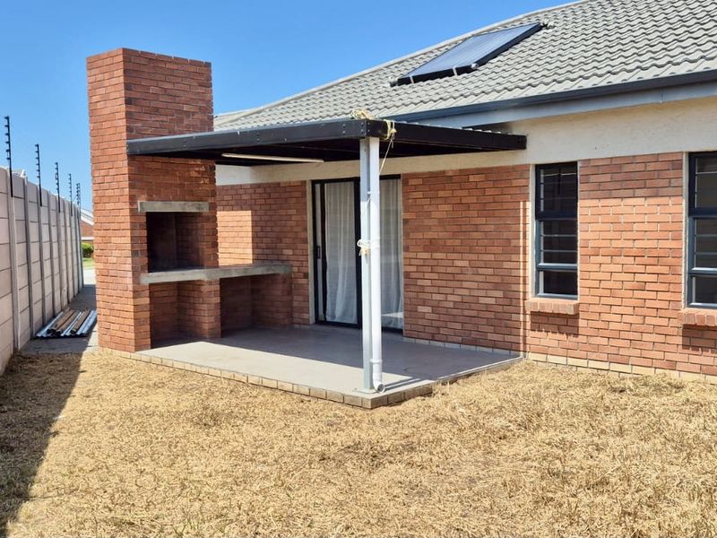 Immaculate modern secure bargain not to be repeated  - Photo 2