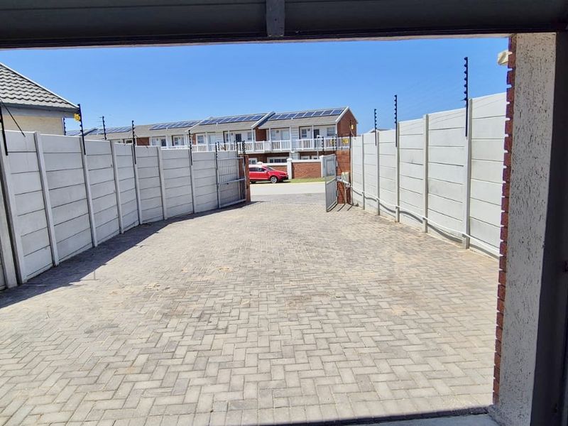 Immaculate modern secure bargain not to be repeated  - Photo 8