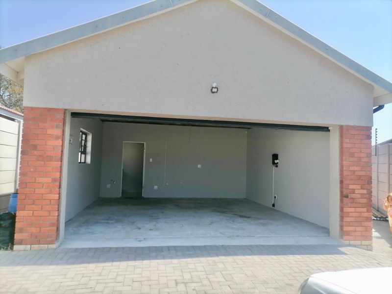 Immaculate modern secure bargain not to be repeated  - Photo 4