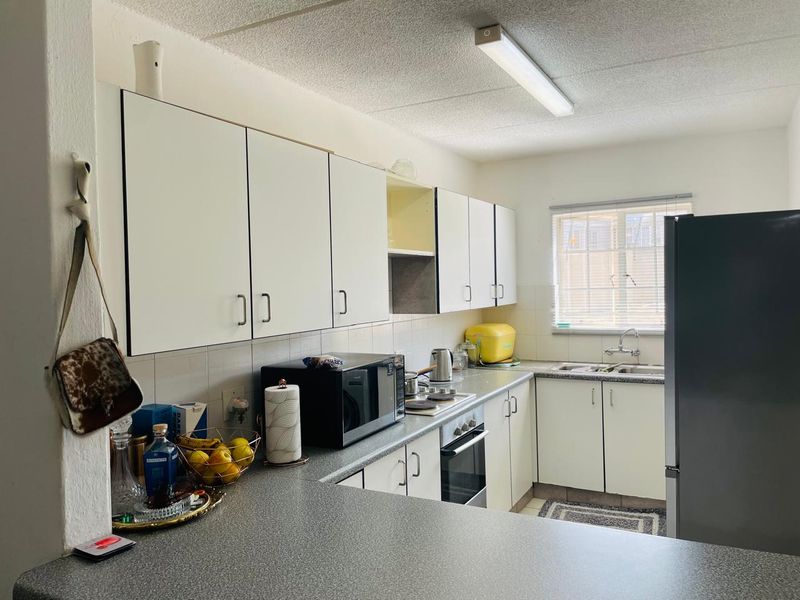 2 Bedroom 1 Bathroom Ground apartment for Sale - Photo 2