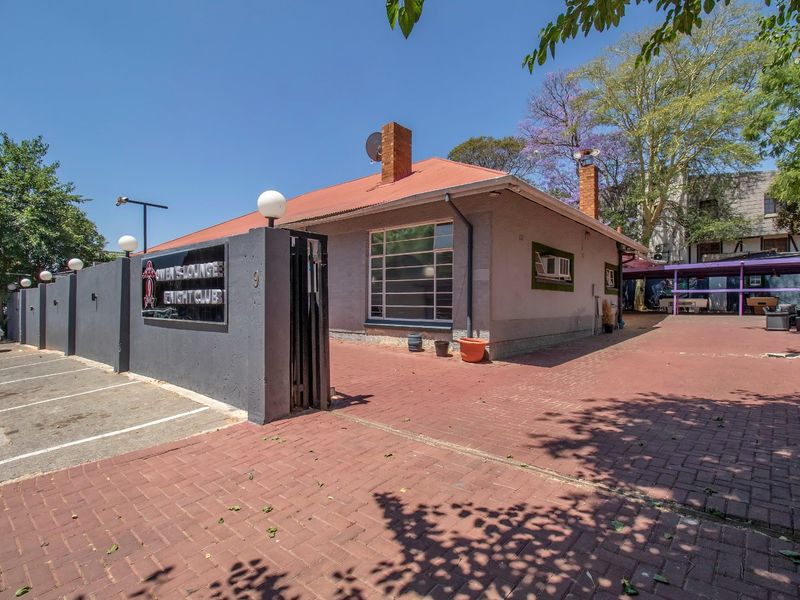 Prime Location Free Standing Commercial Building For Sale In Randburg - Photo 2