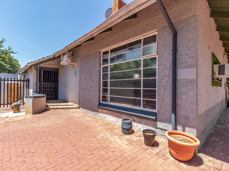 Prime Location Free Standing Commercial Building For Sale In Randburg - Photo 4