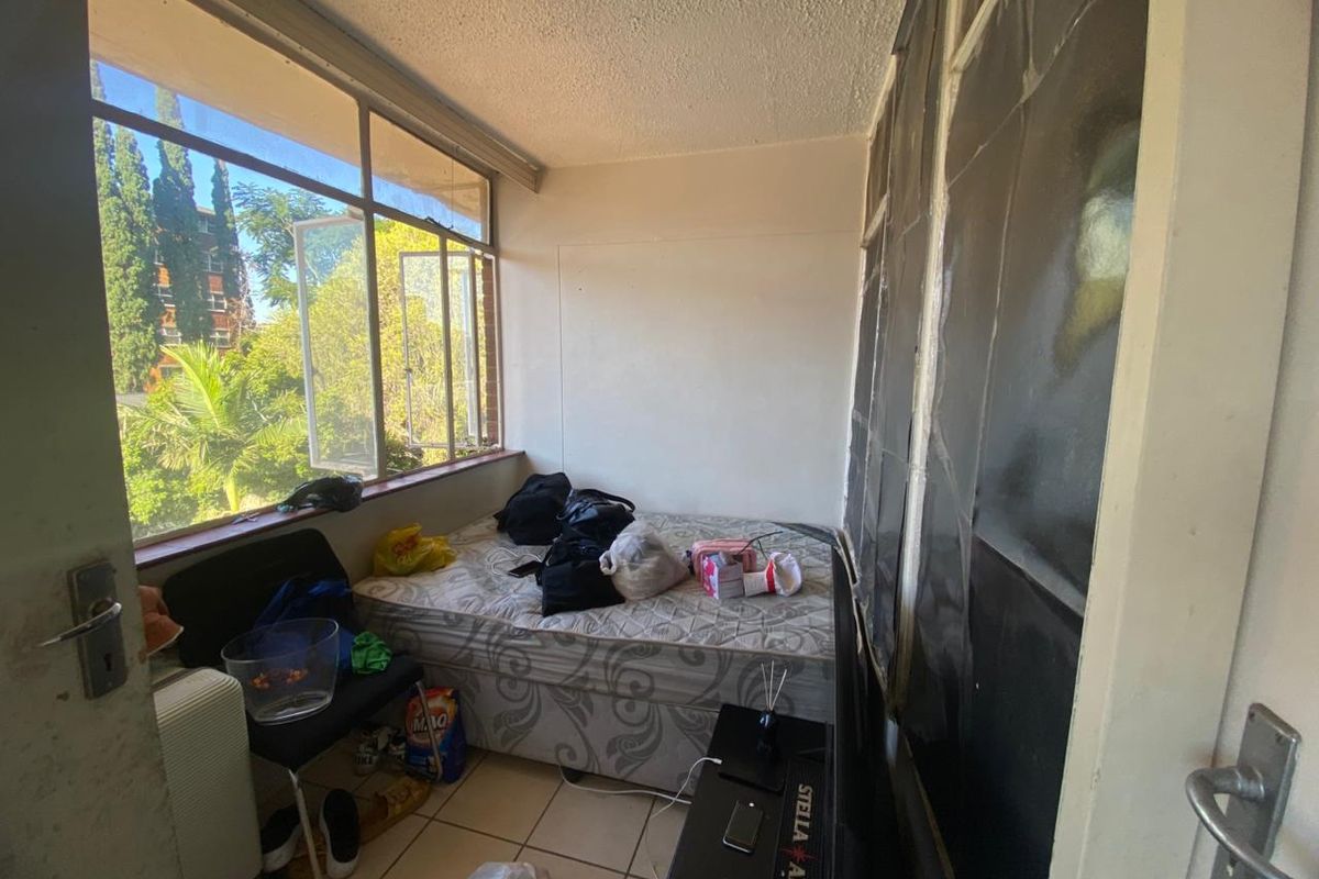 1.5 Bedroom For Sale in Sunnyside - Photo 3