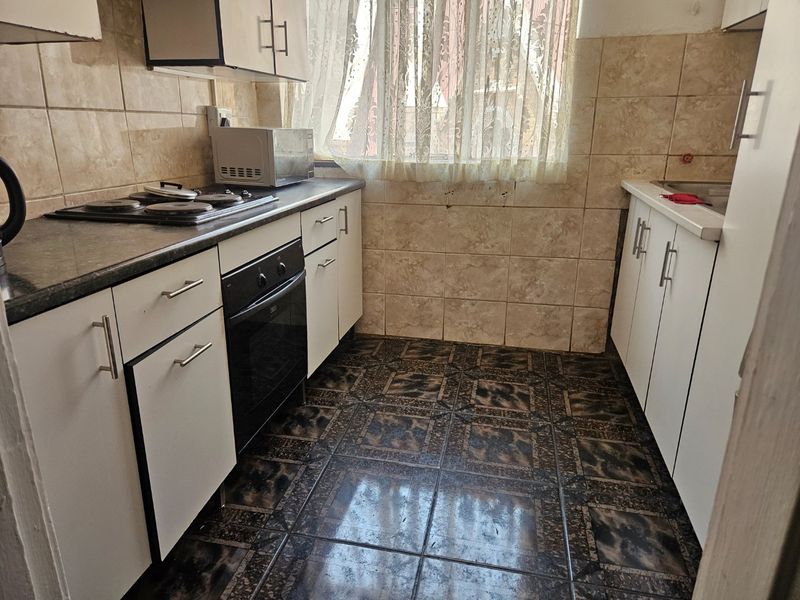 3 BEDROOM INVESTMENT PROPERTY FOR SALE  - Photo 3