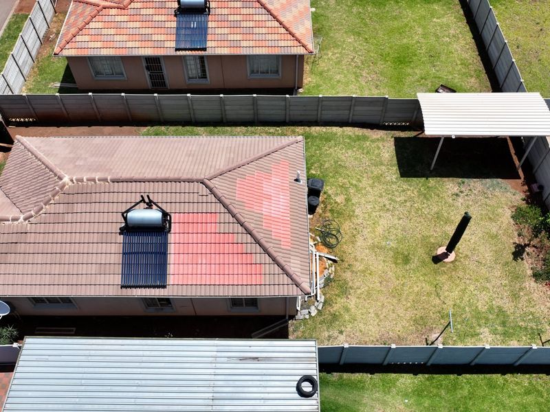 Spacious 3 bedroom and 2 bathroom house for sale in sky city  - Photo 6