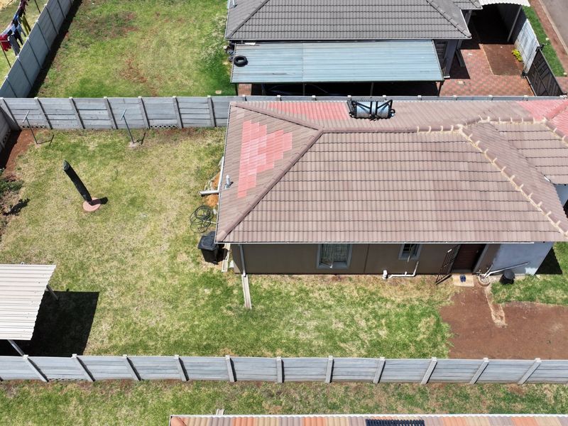 Spacious 3 bedroom and 2 bathroom house for sale in sky city  - Photo 5