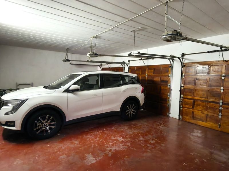 Spacious Family Living in the Heart of Noordheuwel  - Photo 4