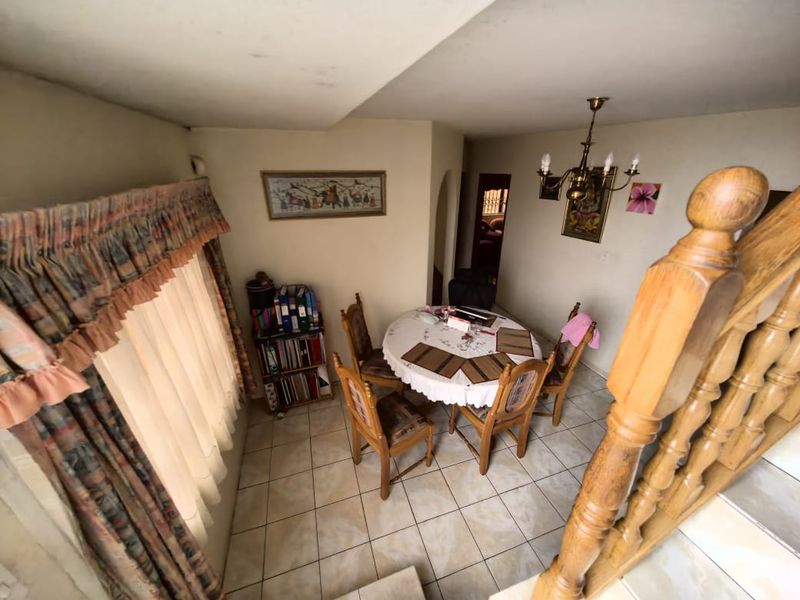 5 Bedroom Stately Dual-Home Gem at 64 St Pauls Avenue, Reservoir Hills - Photo 10