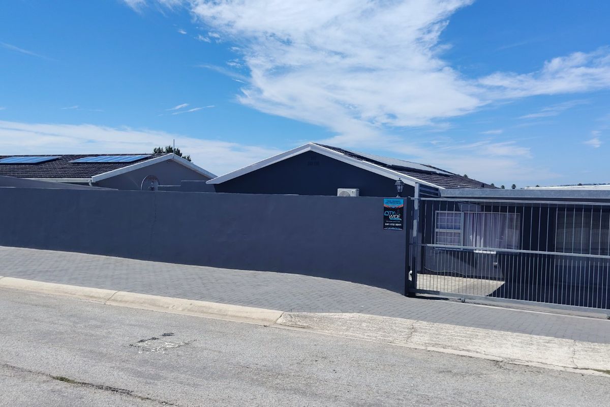 Spacious Family Home with Entertainment Paradise and Flatlet Income Potential - Photo 3