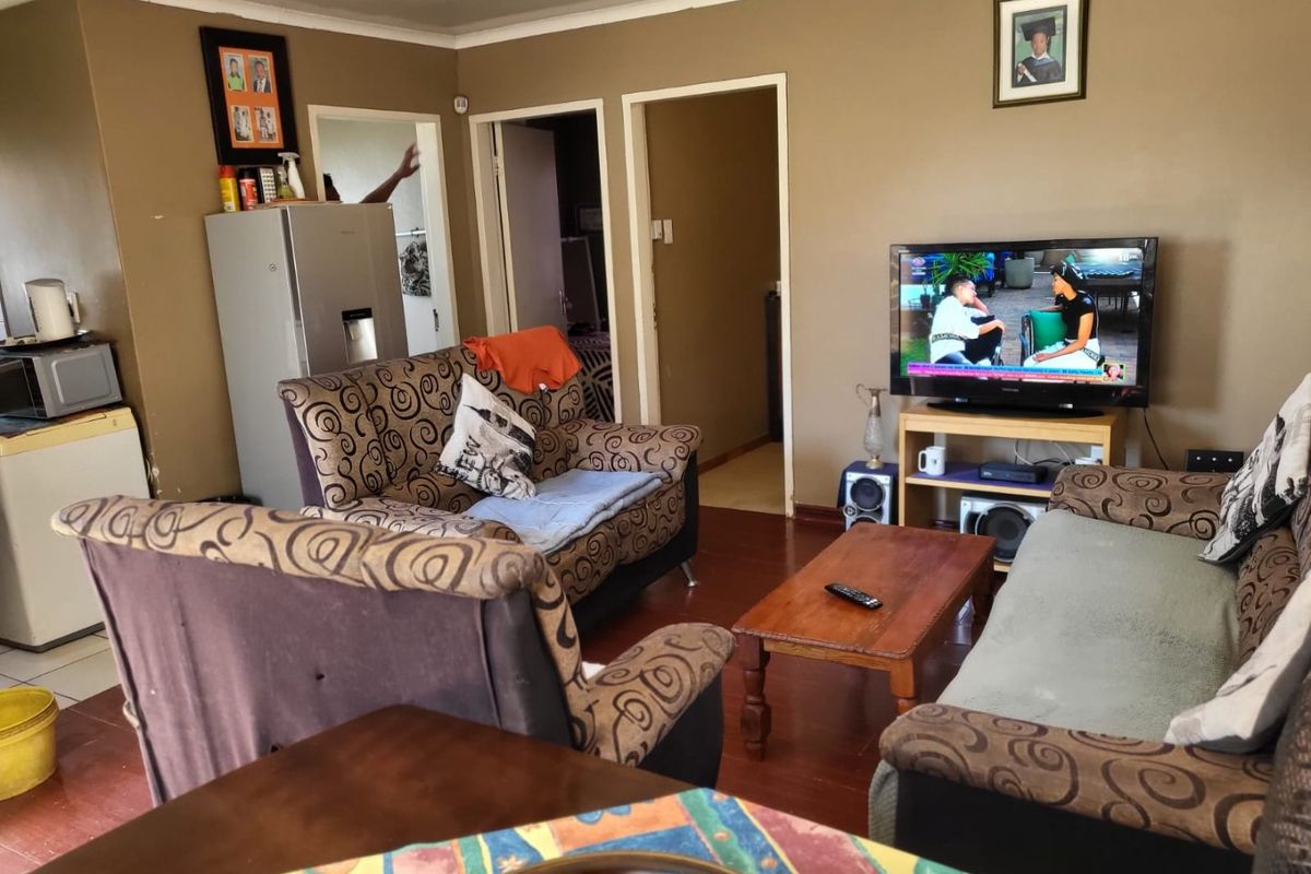 Investment Property For Sale in Cosmo City   - Photo 3