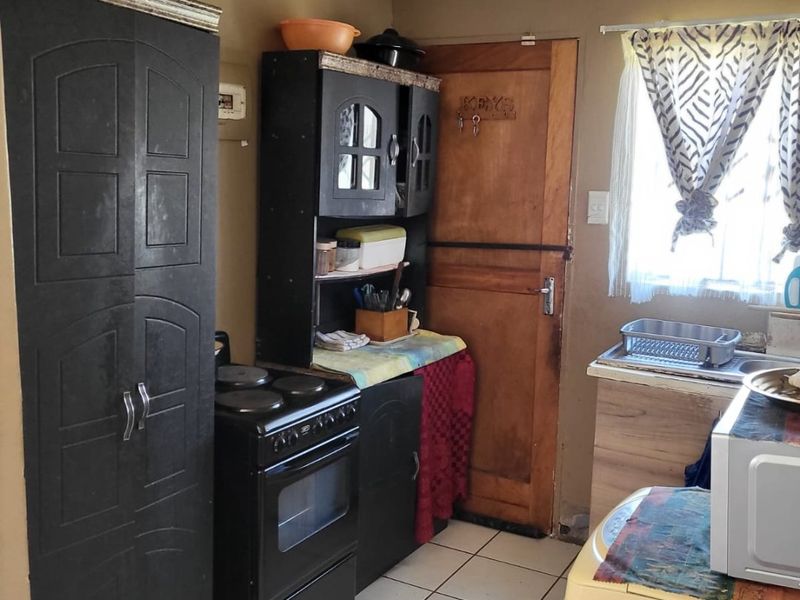 Investment Property For Sale in Cosmo City   - Photo 4