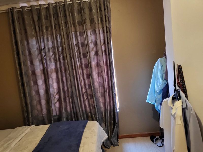 Investment Property For Sale in Cosmo City   - Photo 6