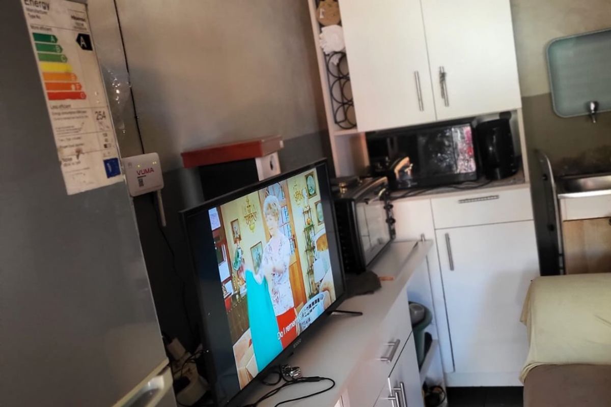 Investment Property For Sale in Cosmo City   - Photo 5