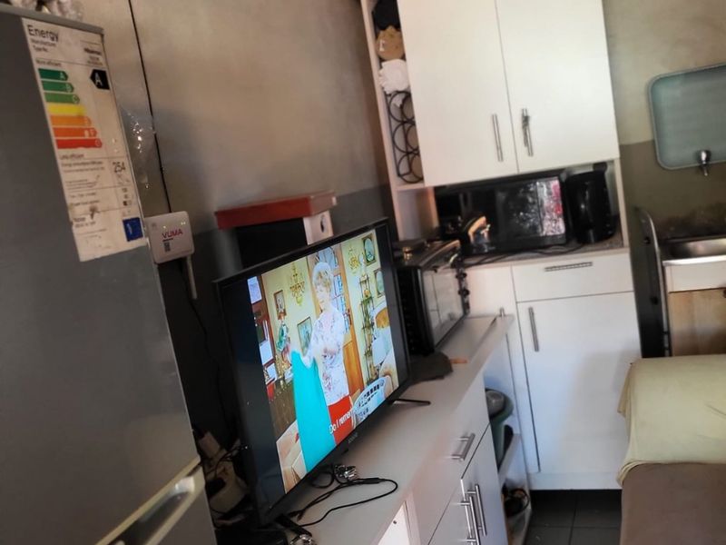 Investment Property For Sale in Cosmo City   - Photo 5