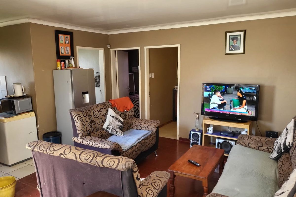 Investment Property For Sale in Cosmo City   - Photo 2