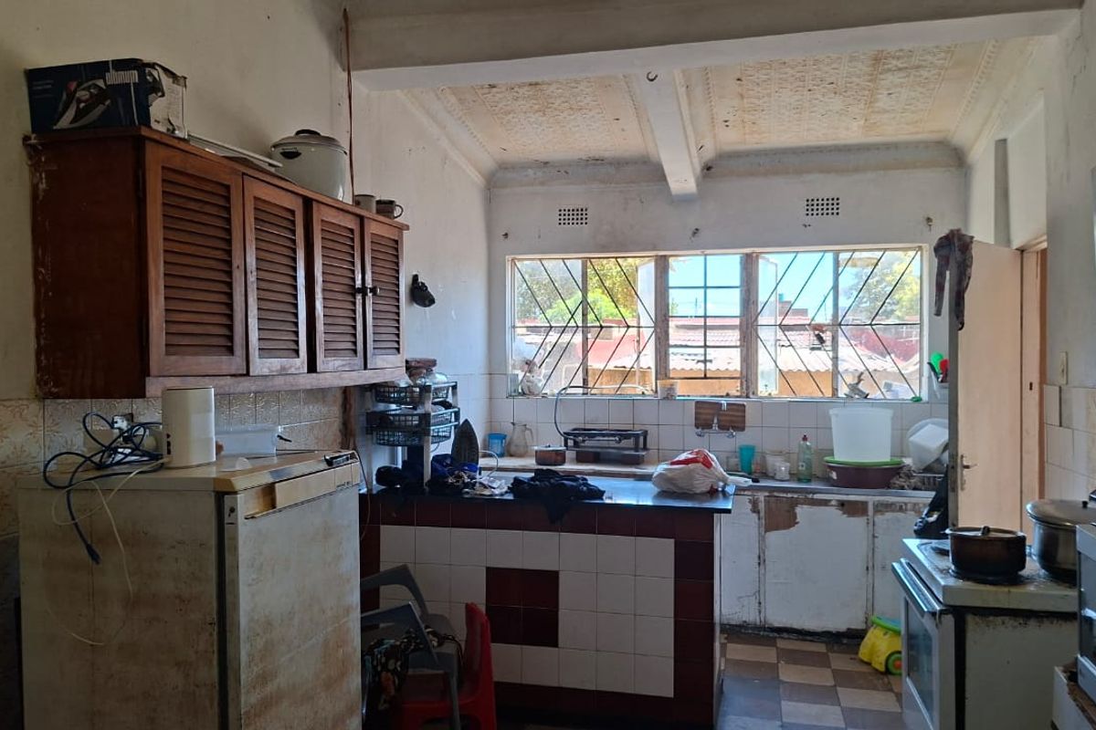 Rare Two-Home Property in Kenilworth – Renovation Potential Galore- REDUCED PRCE - Photo 2