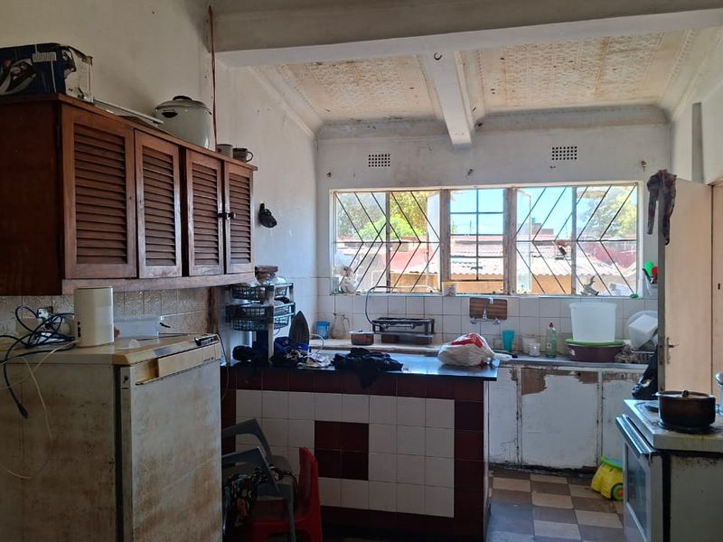 Rare Two-Home Property in Kenilworth – Renovation Potential Galore- REDUCED PRCE - Photo 2