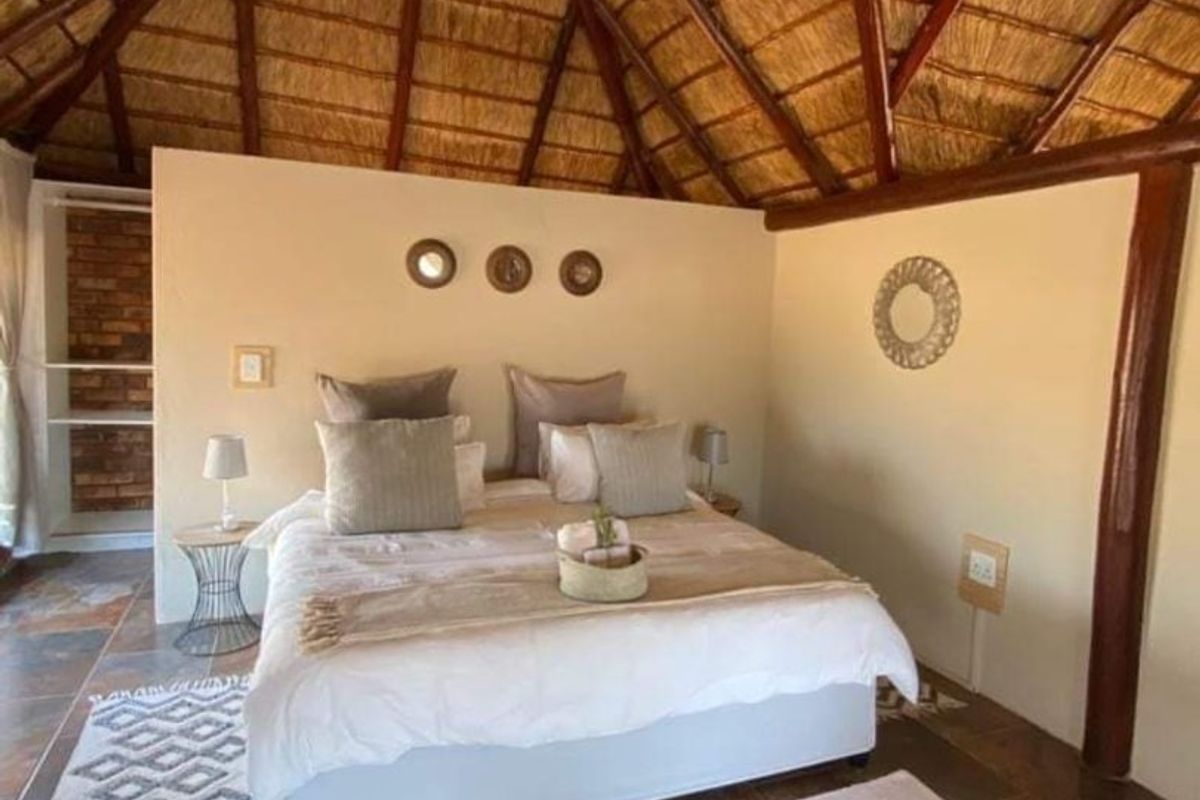 Once in a lifetime opportunity to own a piece of bushveld Heaven in Dinokeng Big 5 reservation  - Photo 4