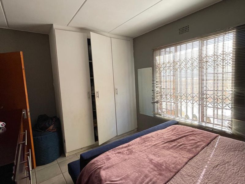 TWO BEDROOMS AND ONE FULL BATHROOM - Photo 8